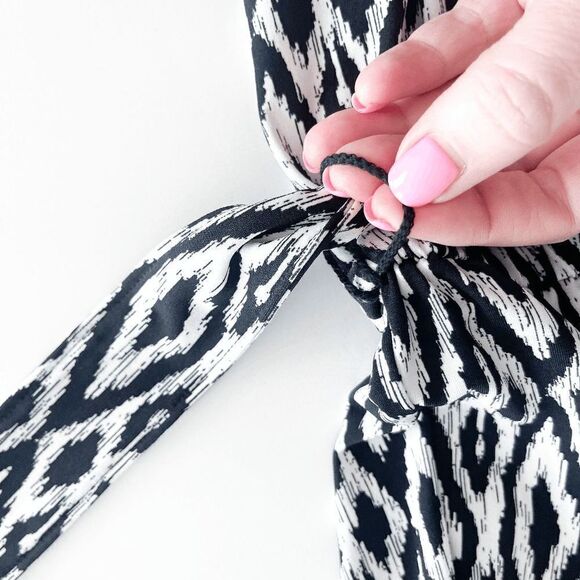 Banana Republic Womens Midi Dress V Neckline Tie Waist Black White Medium - Picture 7 of 8